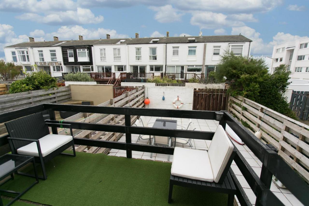 Beach Haven Chichester Exterior photo